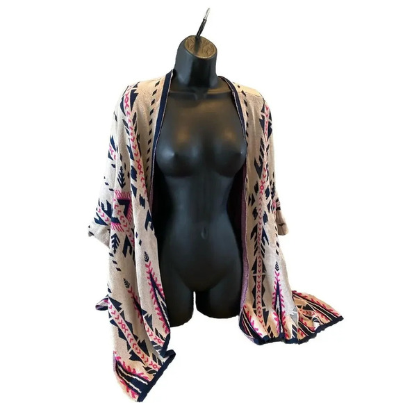 Flying Tomato Womens Small Medium Aztec Poncho Cardigan Sweater Kimono Boho - Picture 1 of 8